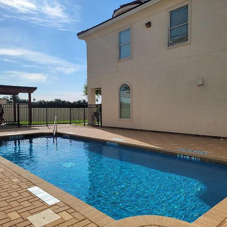 Modern, Private, Smart 4 Bedroom Condo In Desirable Location In Mcallen With Pool! Exterior photo